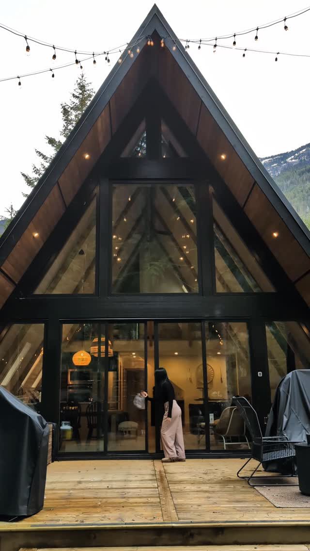 Instagram post from thehiddeneh. This post is in position 1.