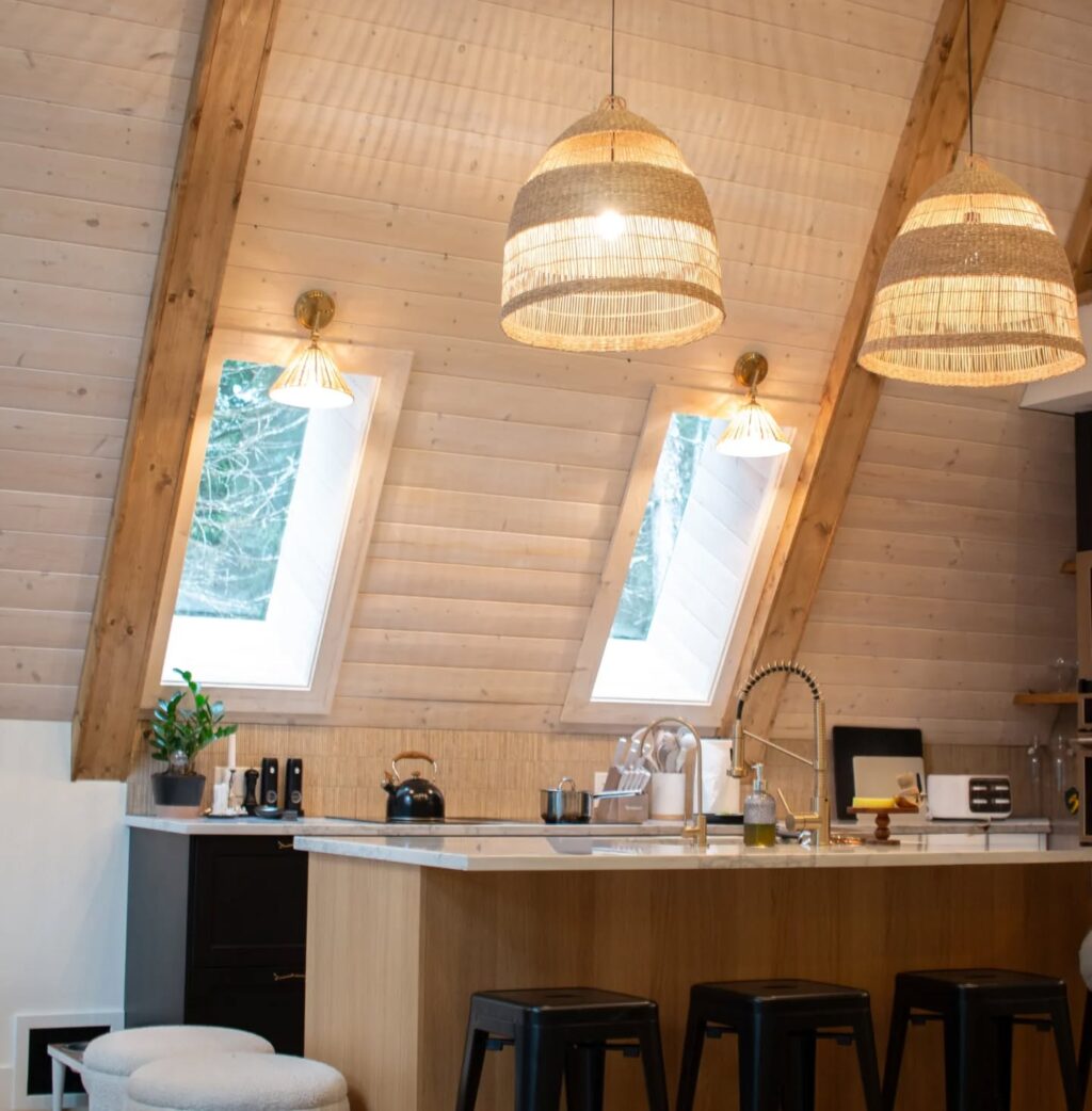 Instagram post from thehiddeneh. This post is in position 2.