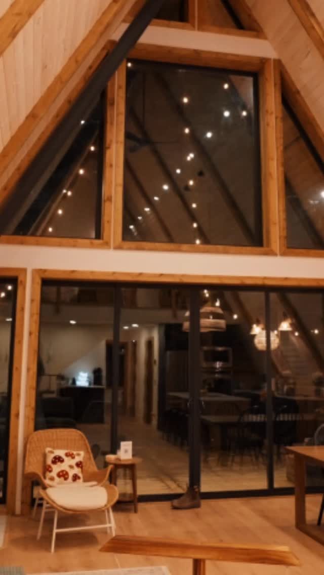 Instagram post from thehiddeneh. This post is in position 0.